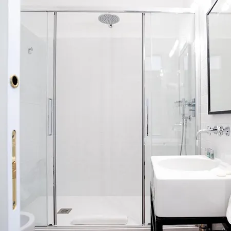 Konukevi Leopoldo Cagliari