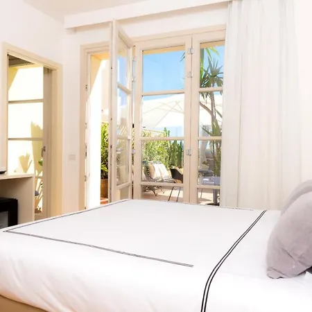 Konukevi Leopoldo Cagliari